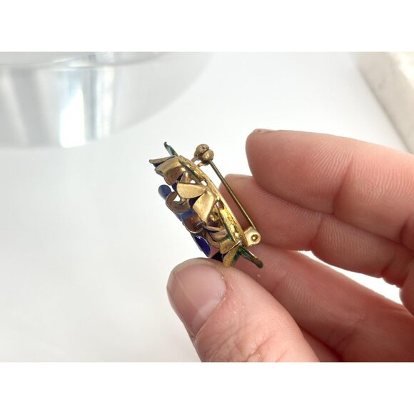 Purple Floral | Flower Shaped Enameled Vintage Costume Jewelry Brooch - Picture 5 of 7